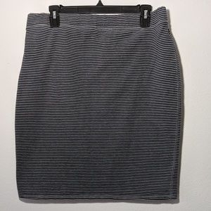 Old Navy striped Size L skirt, black & gray! EUC!